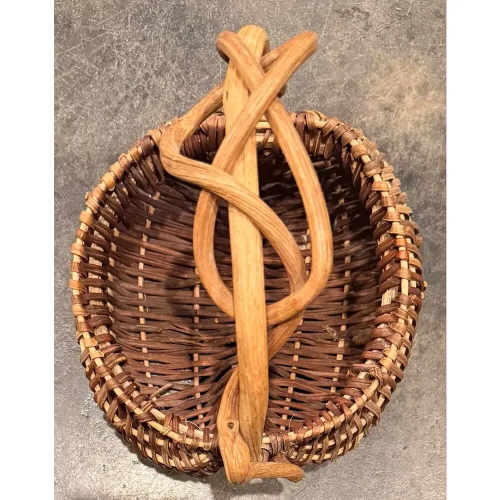 VTG Appalachian Woven Buttocks Gather Basket Losenge Pattern Twisted Vine Handle